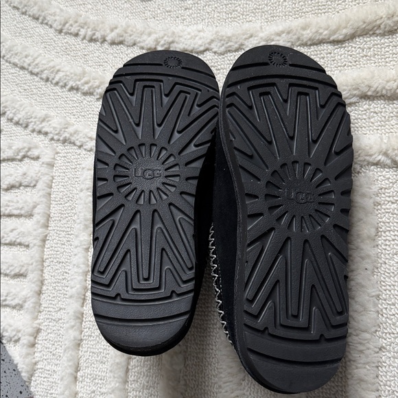 UGG Men’s Tasman Slippers - Picture 4 of 5